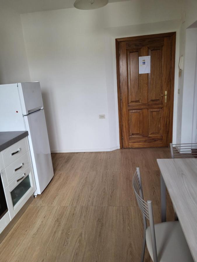 Appartamento Incantevole Con Parcheggio Empoli Exterior foto